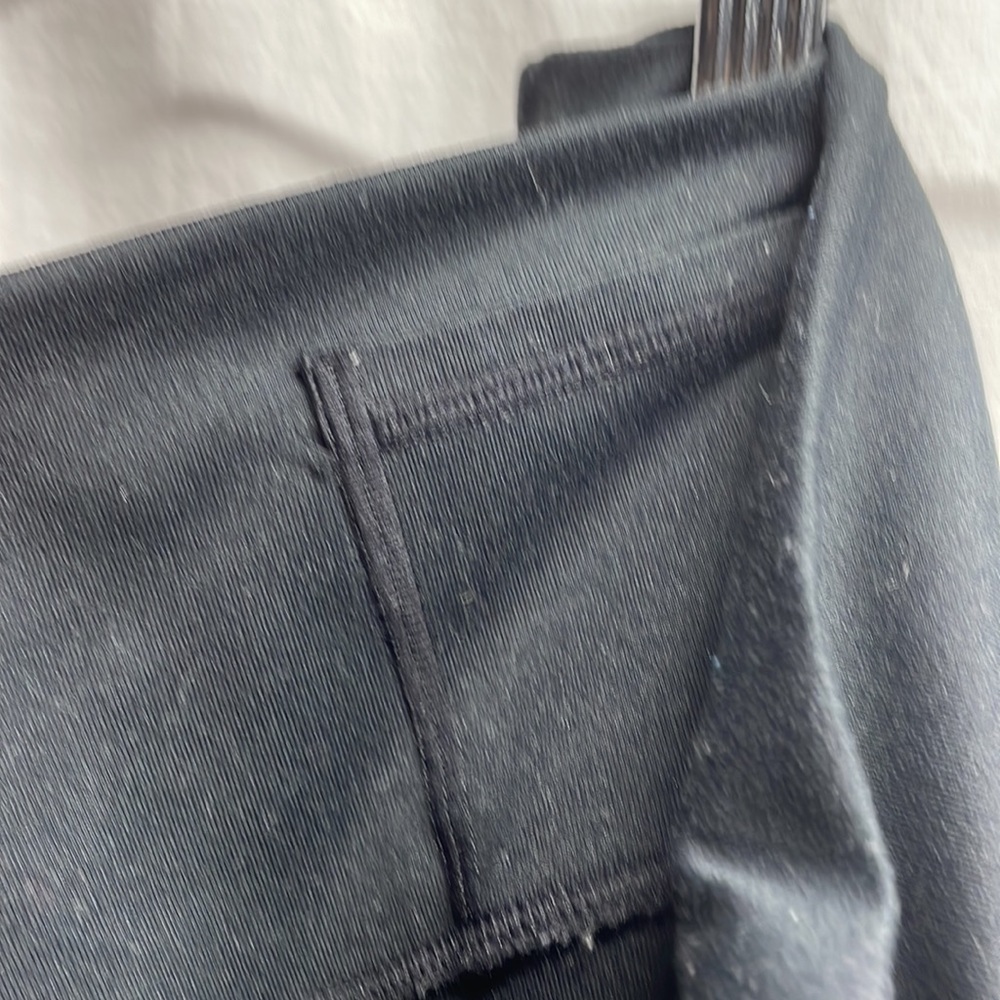 Fabletics Mesh Panel Powerhold Legging Capri - Me… - image 4